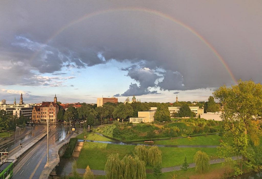 hannover häuser und regenbogen