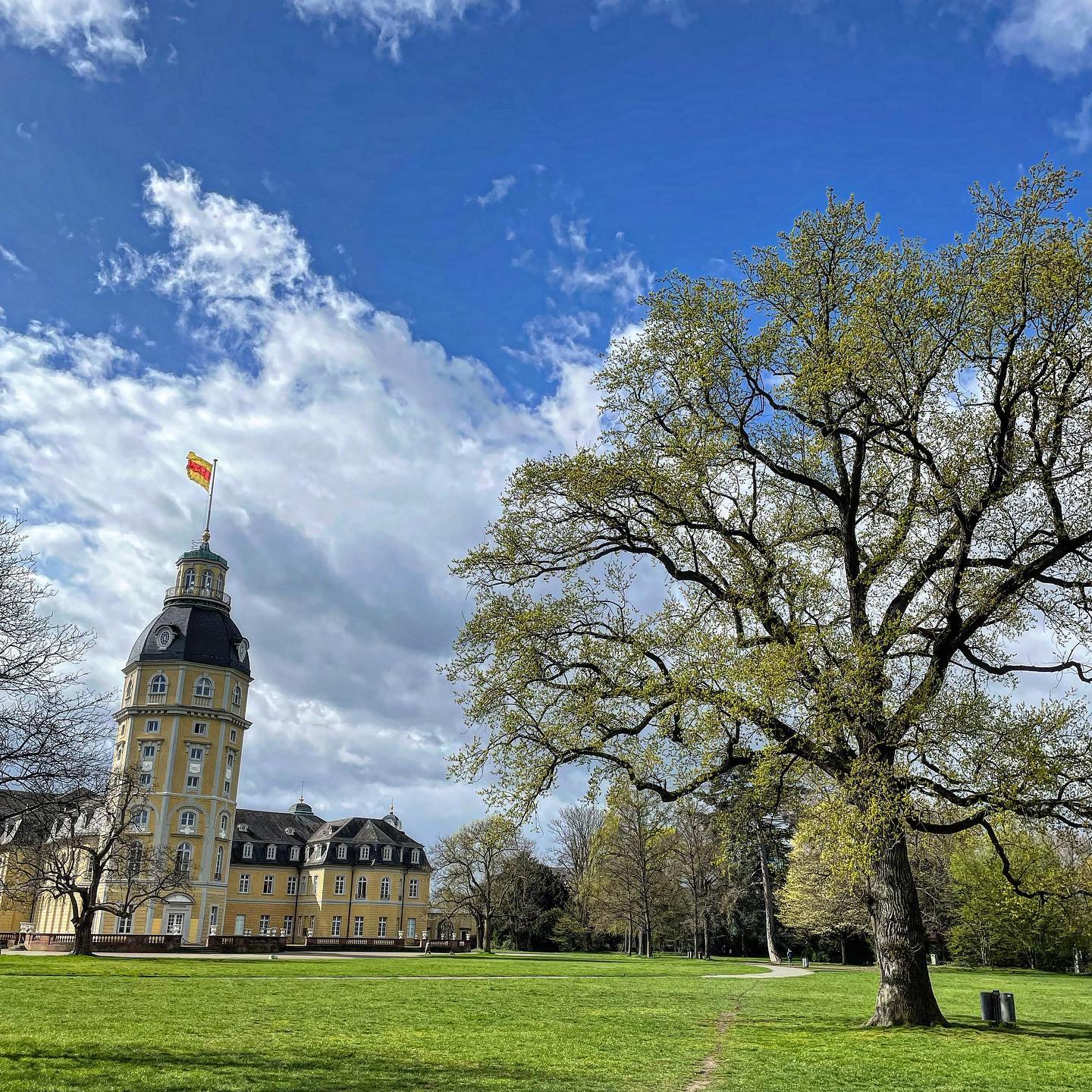 Karlsruhe Eine Stadt mit reicher Geschichte und Vielfalt StadtPlan